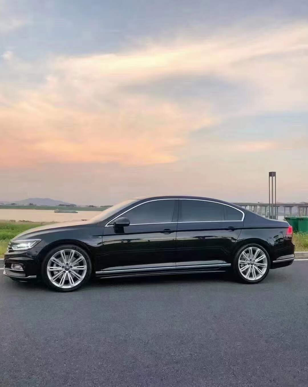 适用大众速腾迈腾海外版rline帕萨特b8高尔夫途安改装19 18寸轮毂 18