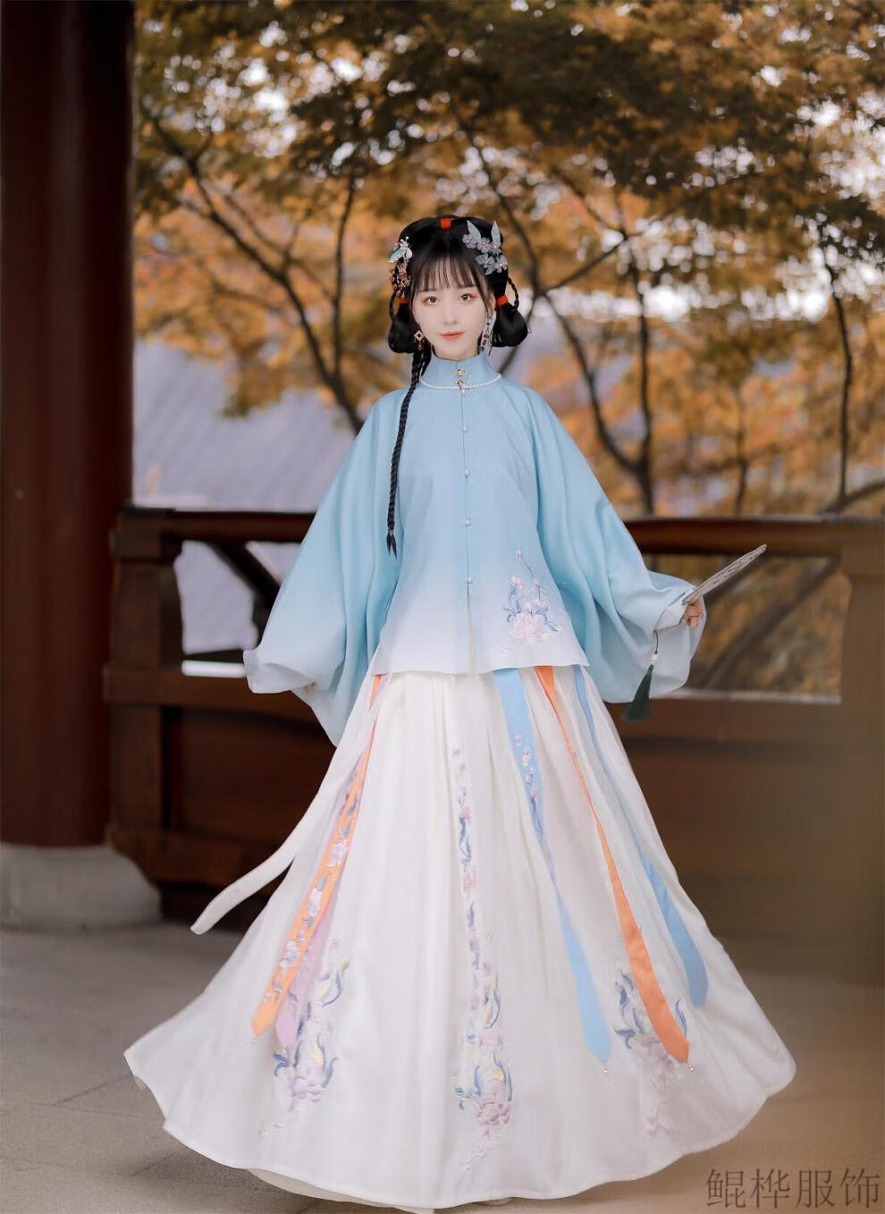 鲲桦明制汉服设计相思引汉服明制中国风刺绣斗篷云肩日常汉服套装