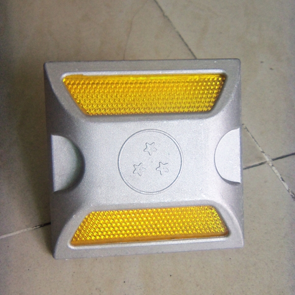 曼沙锐高速公路铸铝道钉铝合金双面反光道钉 高速路突起路标 交通设施