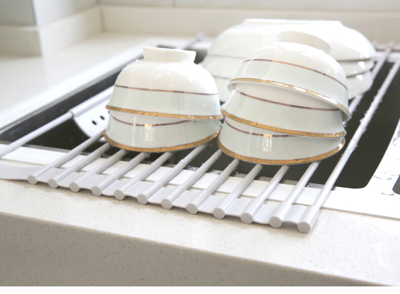 可折叠沥水架厨房水槽置物架用硅胶可卷折叠水池卷帘洗手盆滤水架大号