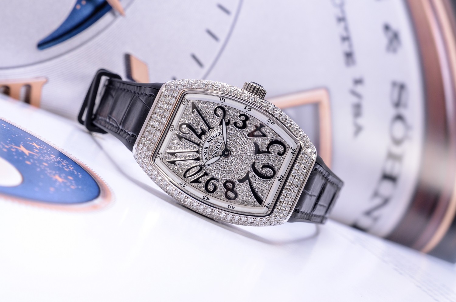 二手95新法兰克穆勒v32vanguard系列满天星镶钻月相石英女士腕表二手