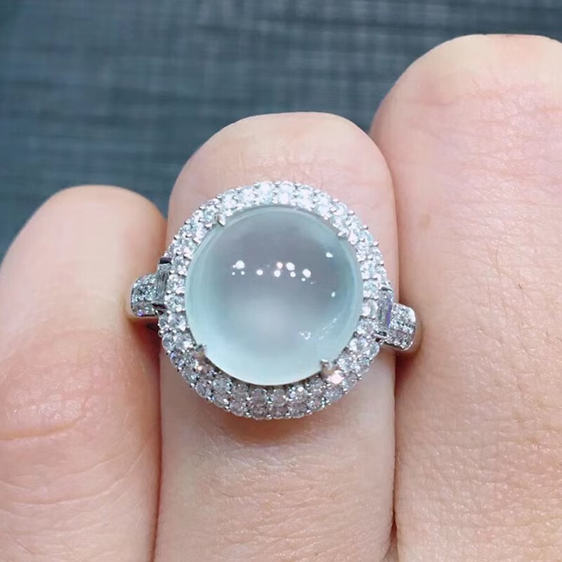 源头翡翠 高冰鸽子蛋戒指 冰种翡翠缅甸a货玉石蛋面翡翠手饰18k金镶钻