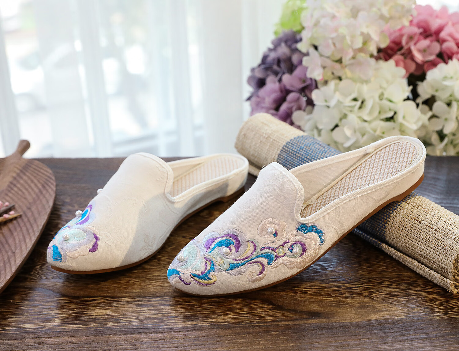 复古中式棉拖鞋老北京布鞋女尖头拖鞋复古单拖居家棉拖中式保暖绣花