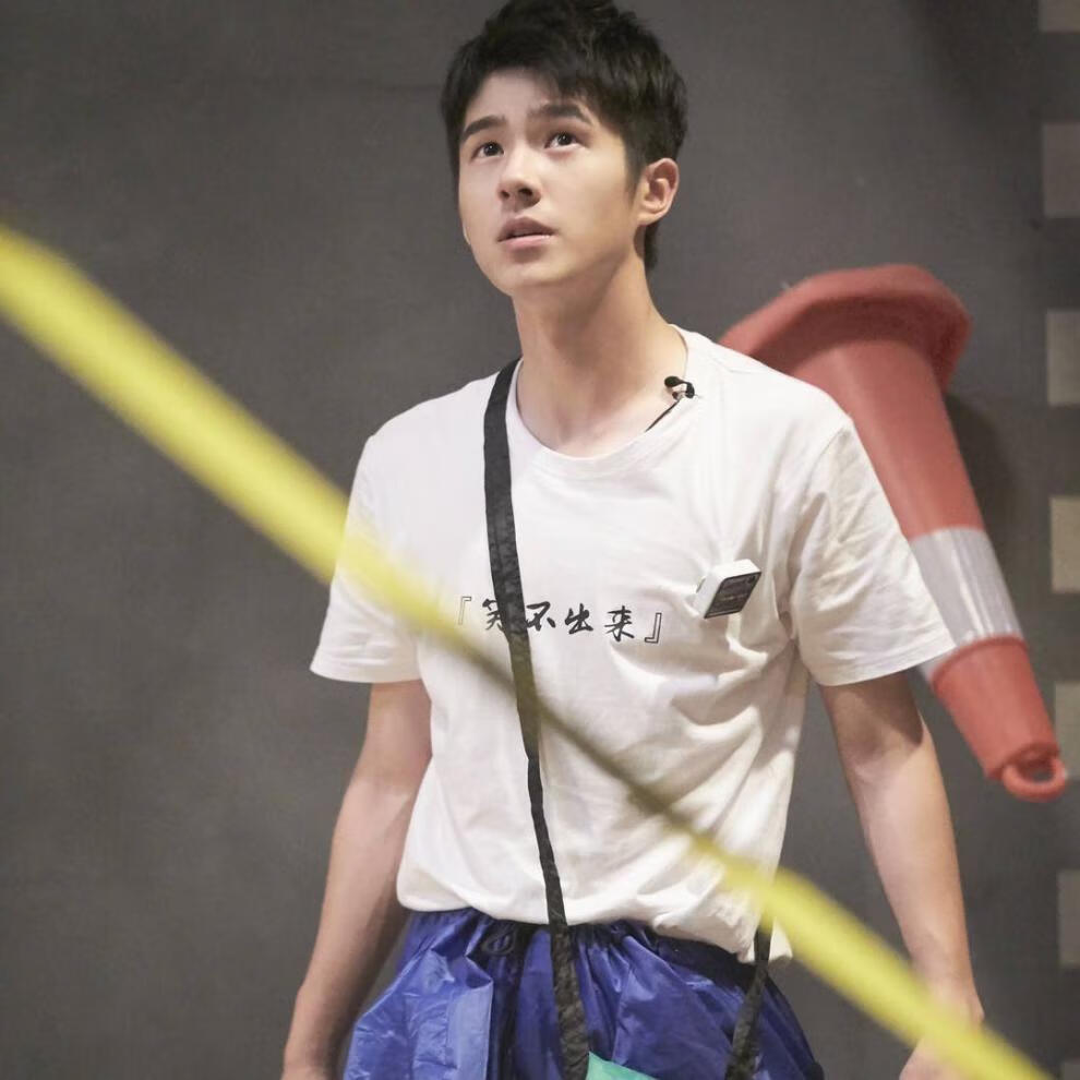 刘昊然同款笑不出来短袖t恤大侦探周边衣服男女学生青少年潮夏天男士