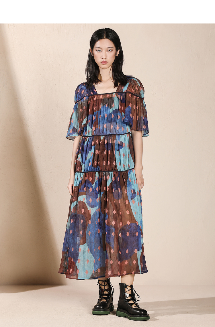 达衣岩时尚方领长款2022年夏季新品波点褶皱连衣裙女夏加尔红m