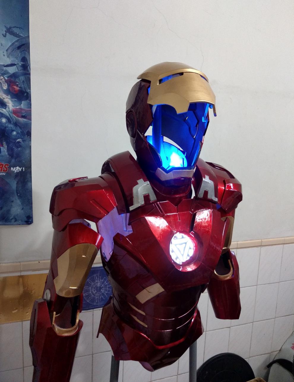 漫威定制儿童小孩版1/1马克mk7钢铁侠战甲盔甲可穿戴全身真人贾维斯