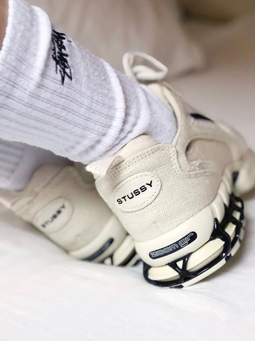 夏季新款运动鞋stussy x air zoom联名男女鞋米黄黑银老爹跑步鞋 高级