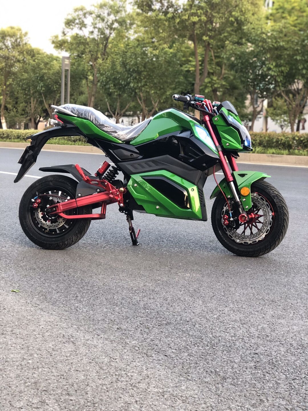 z6电摩电动车m5中置高速大功率改装酷车72v电动摩托车96v 1200瓦72v20
