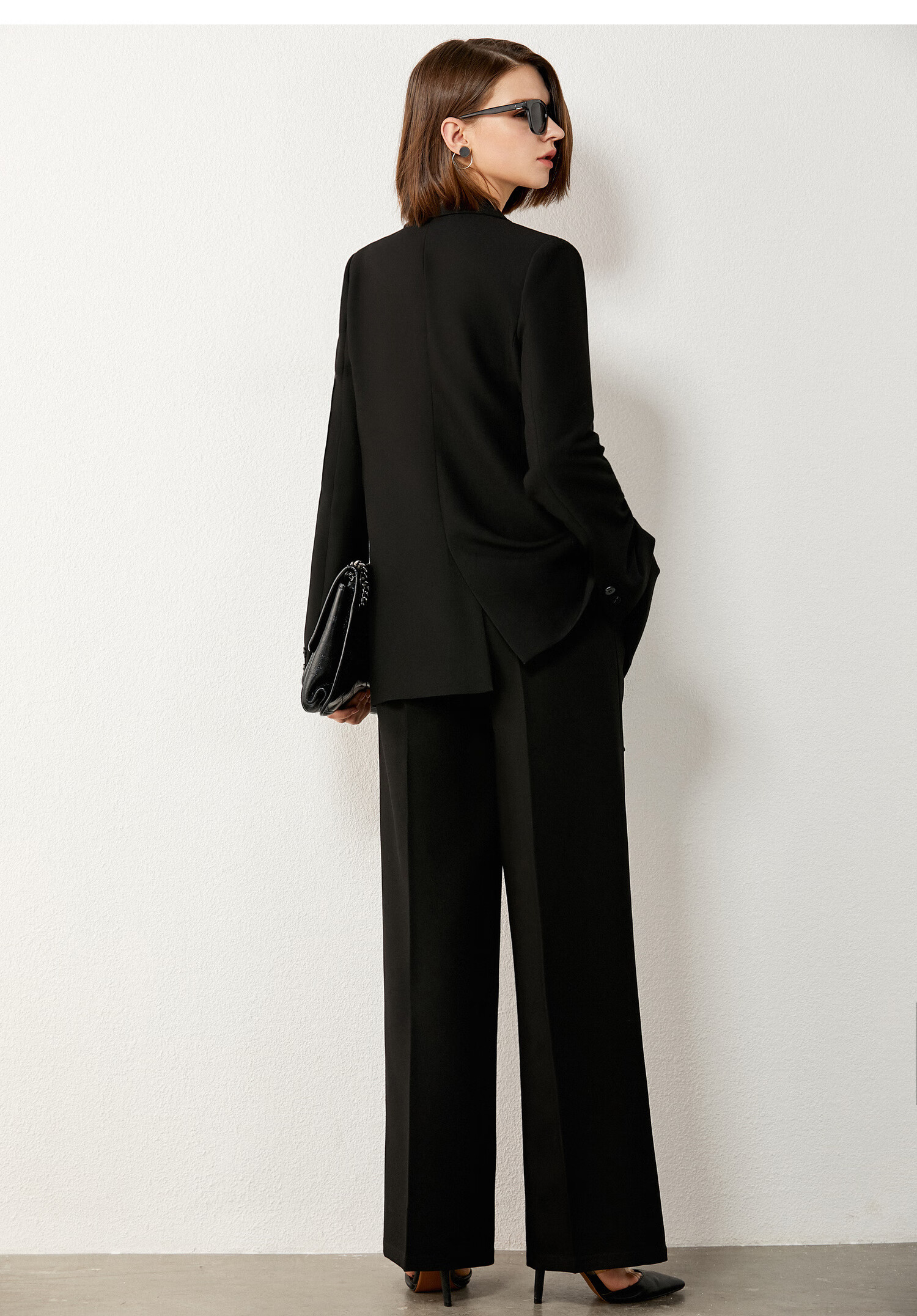 amii极简通勤干练领带黑色西装秋季新款时尚显瘦中长上衣女 黑色 170