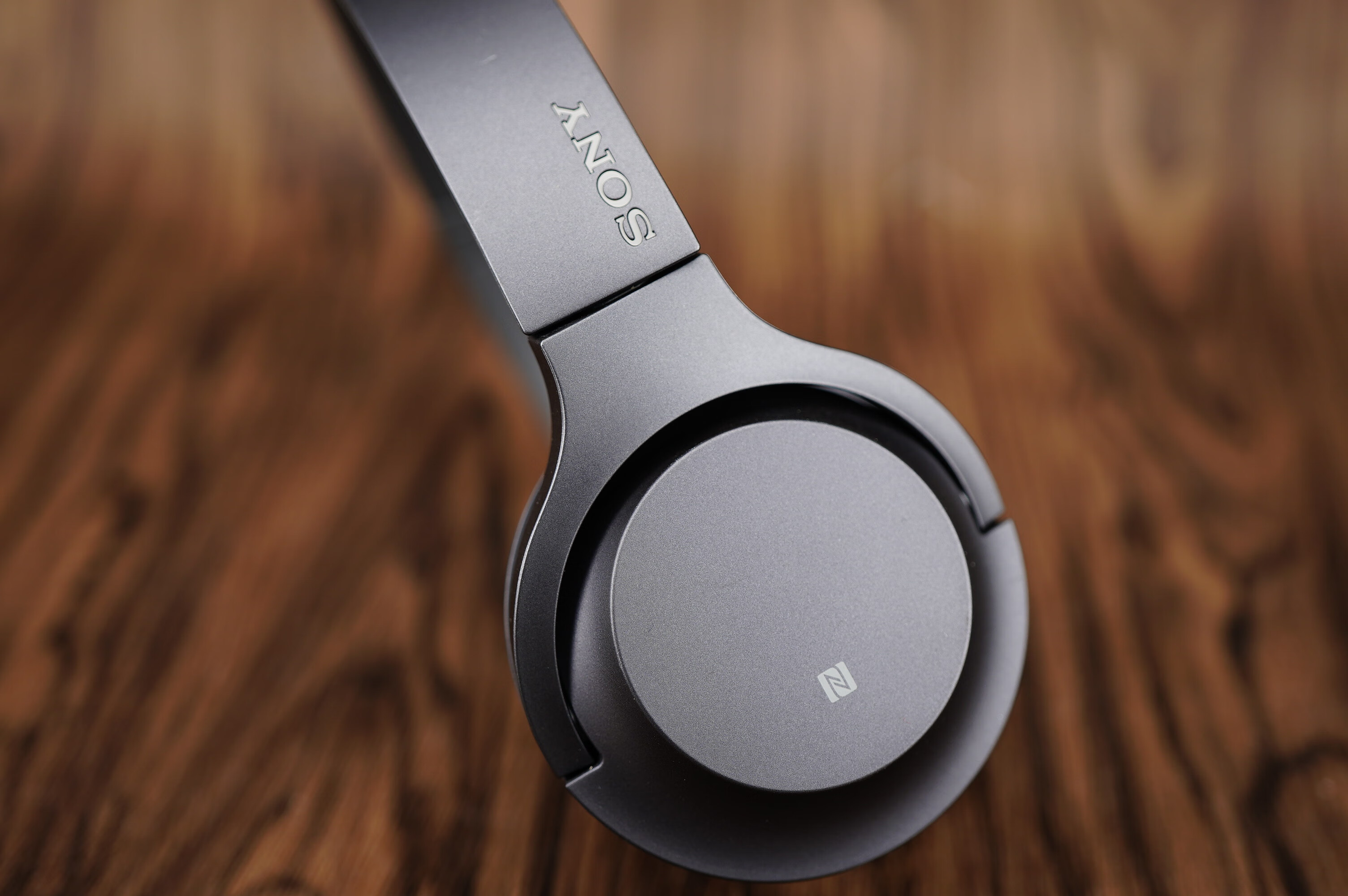 索尼(sony) wh-h800 h810头戴式无线蓝牙耳机手机电脑通用时尚出街