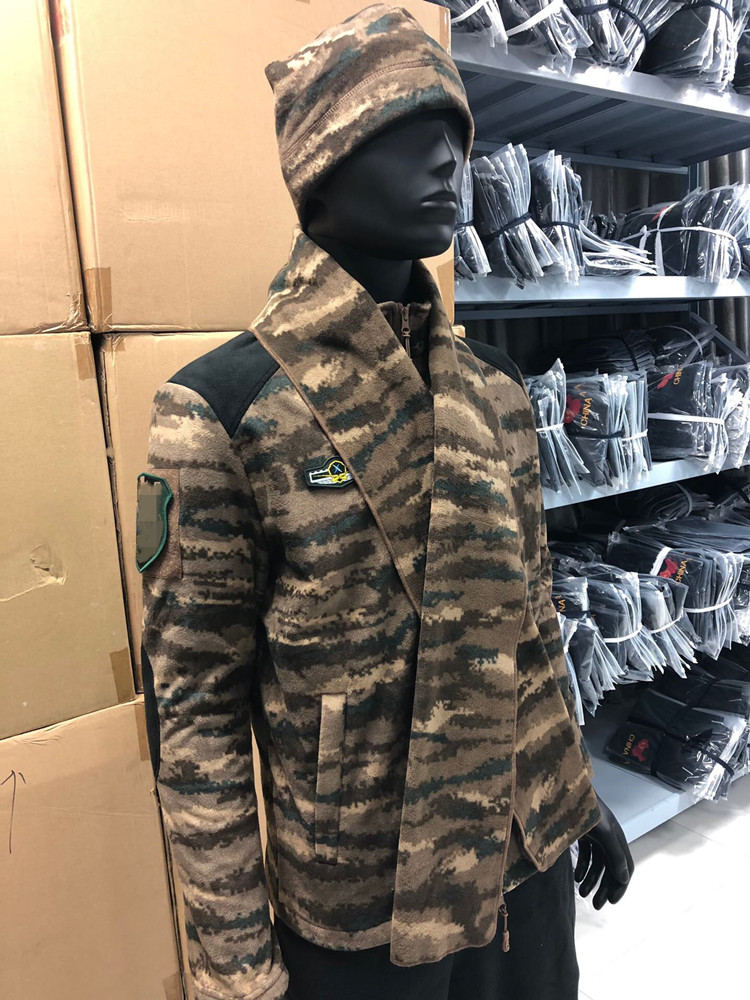 虎斑迷彩加厚冬季长袖体能服训练服外套户外抓绒衣套装男士围巾165