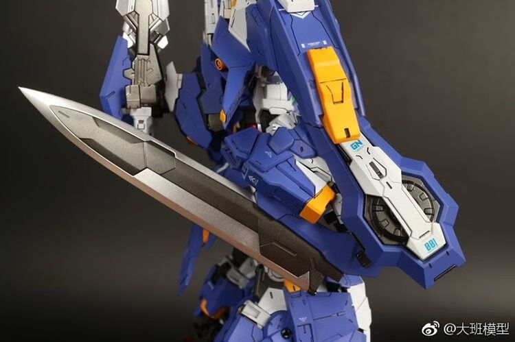 大班mg 1100 雪崩能天使mb拼装高达模型敢达玩具机器人 pg嫣红强袭