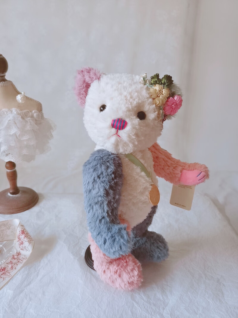 迪士尼可爱毛茸茸玩偶可爱熊设计师纪念款花田少女毛绒泰迪熊抱偶小熊