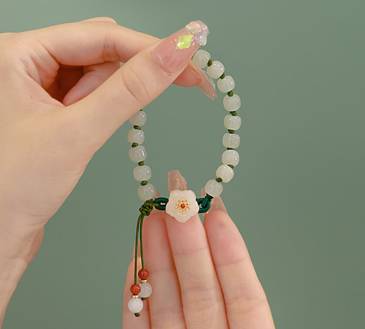 今传福和田玉小桃花手链女串珠转运闺蜜复古国风编绳小众设计高级感