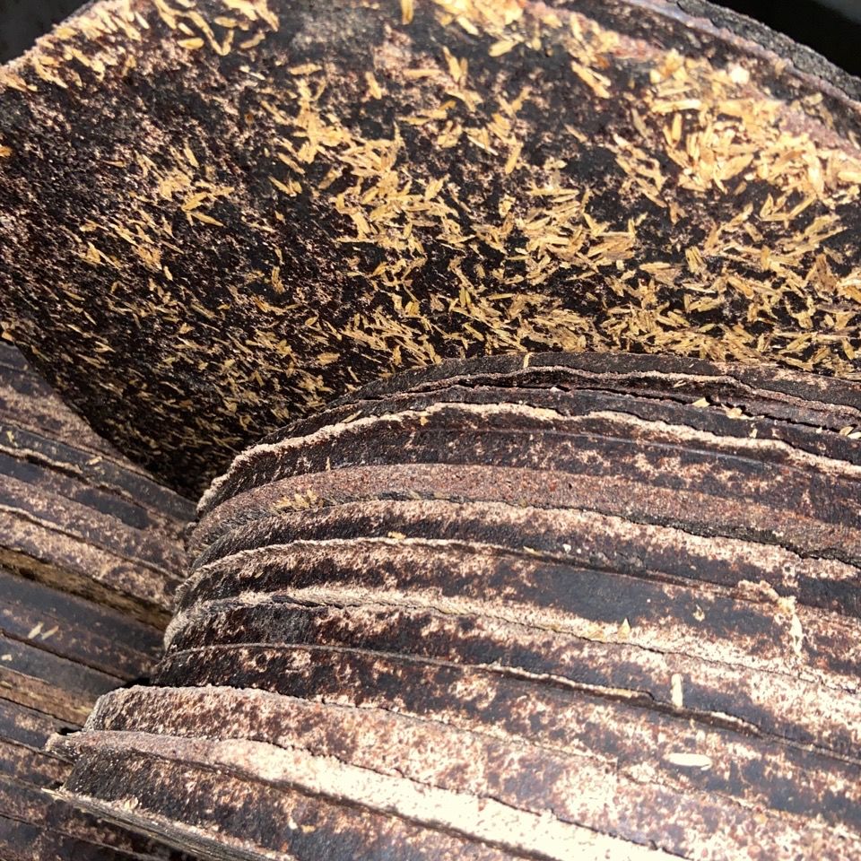 农家自榨茶枯饼茶籽粉饼茶麸饼茶子饼茶油饼洗头去油去屑养发护发