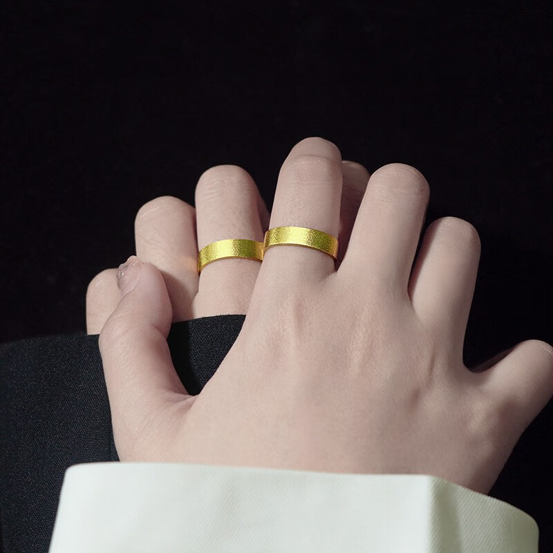 金戒指情侣款男女一对新款999足金光面传承素圈戒子指环送女朋友送
