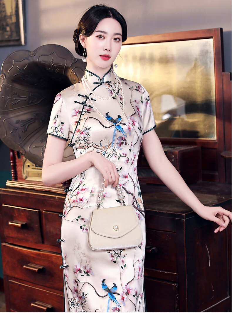 真丝旗袍裙女短款2022年新款新式改良桑蚕丝旗袍裙文艺复古气质修身