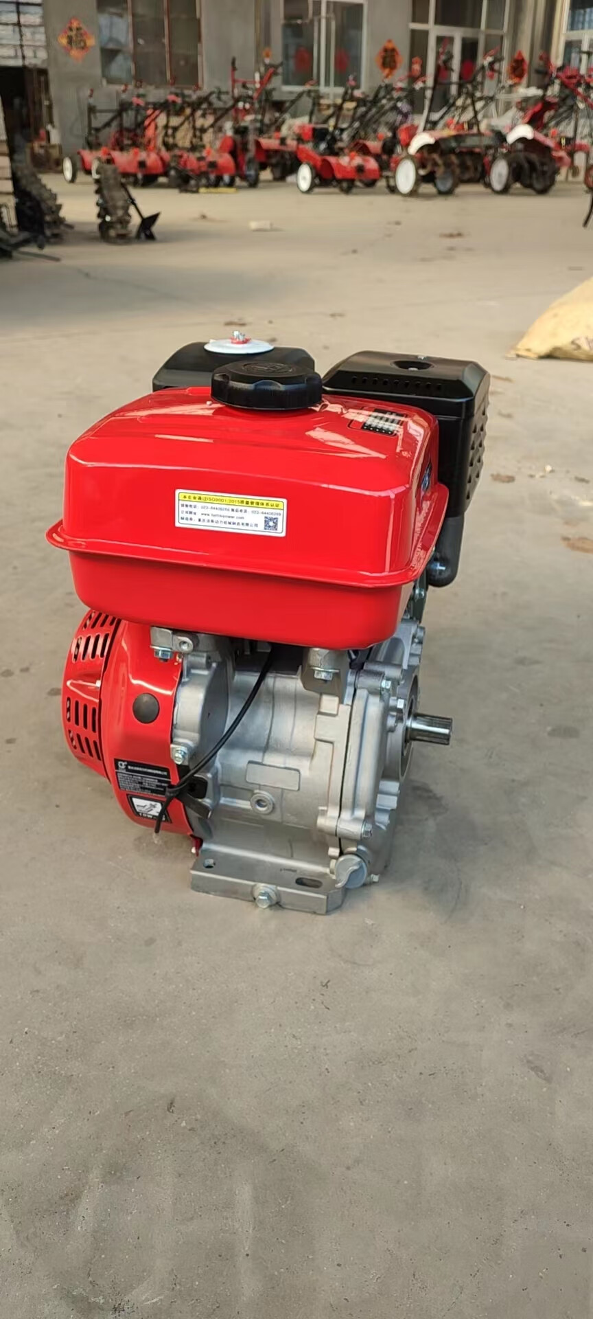 重庆涪柴汽油机配两驱微耕机 四驱微耕机 田园管理机 190汽油机1800转
