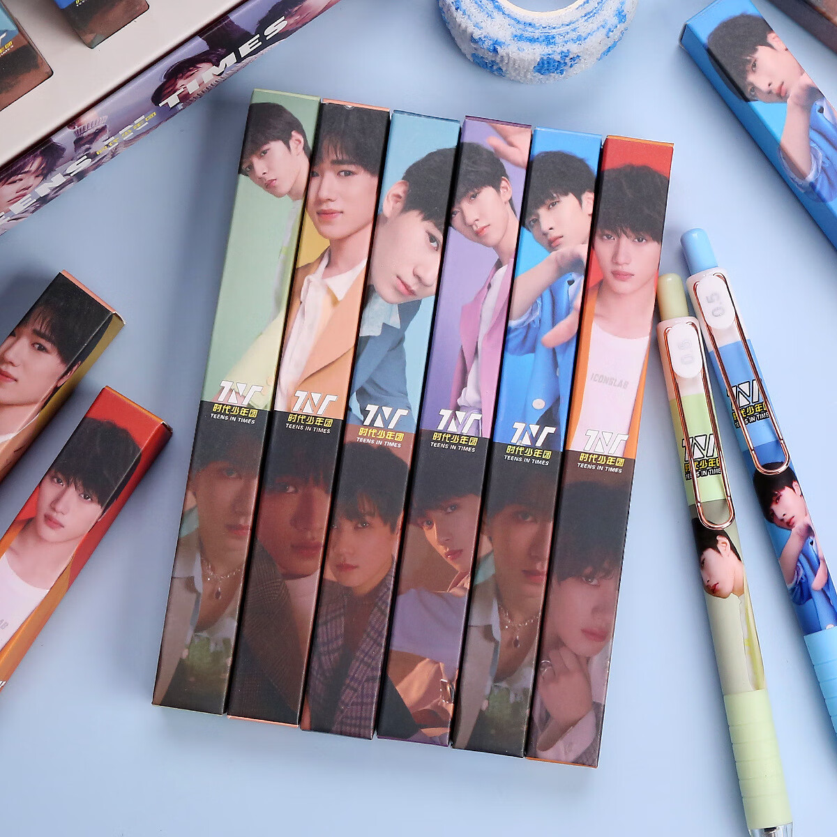 欧鲸(oujing) tnt时代少年团盲盒笔同款文具套装按动中性笔应援笔周边