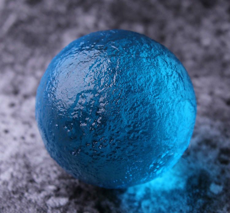 天然宝石蓝色陨石手把件 蓝陨原石手把球按摩球球宇宙能量 直径约36mm