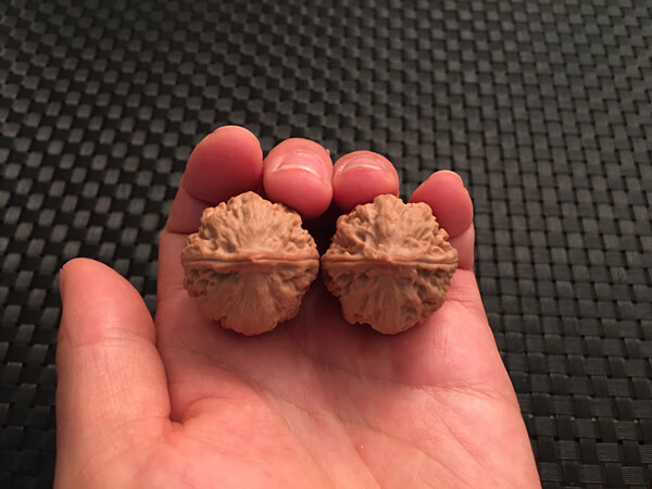 门头沟野生京八棱文玩核桃小手捻精品秋子姜黄皮粗筋麒麟水盘龙纹