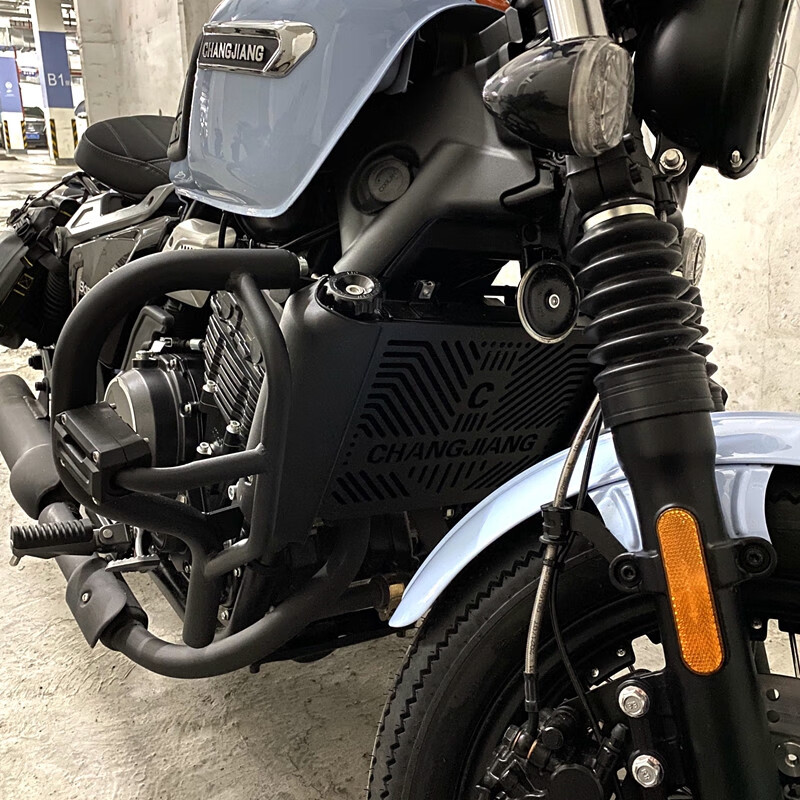 改装件发动机保护杠保险杠长江650bobber防摔杠护杠改装水箱护网 车把