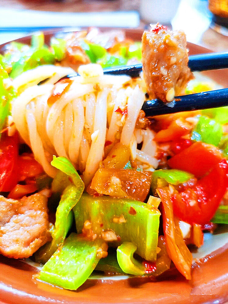 拉条子拌面拉面黄面条 新疆过油肉新大中农手工面 1000克高筋拉条子