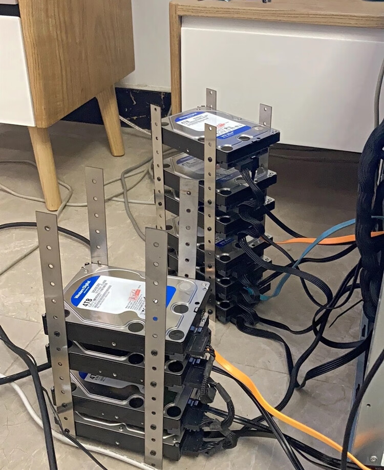 简梓35英寸台式机外置多层机械硬盘架chia专用硬盘支架硬盘笼 花色口