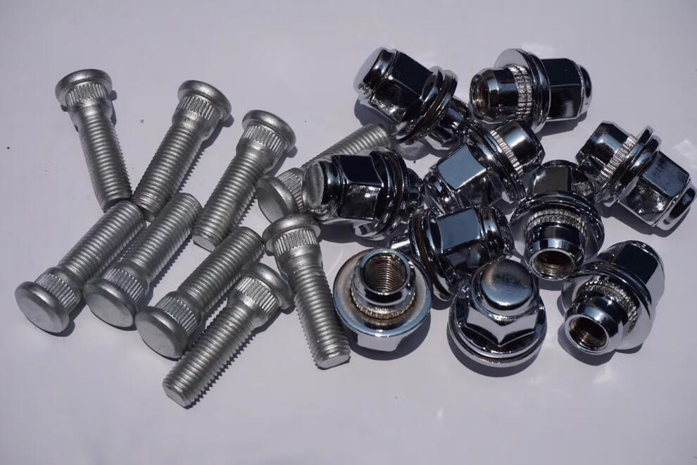 适用于雅力士致炫卡罗拉凯美瑞轮胎螺丝rav4锐志威驰花冠轮胎螺帽轮胎