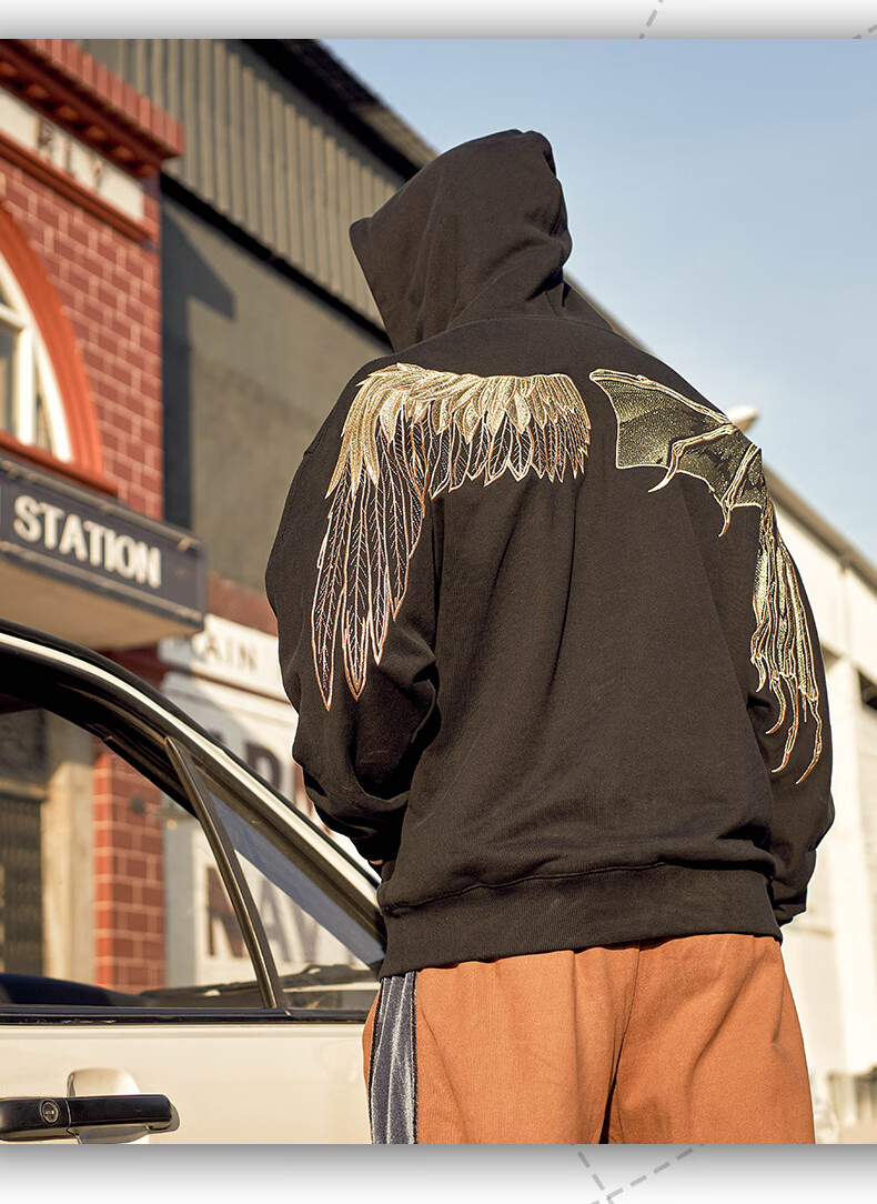 boy london金线刺绣天使恶魔老鹰翅膀连帽卫衣男宽松情侣套头衫女旗舰