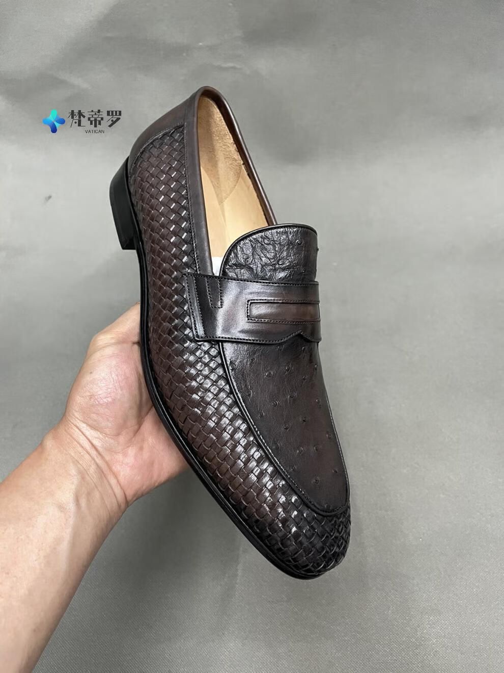 潮牌巴宝莉bv男鞋欧洲站鸵鸟皮加编织牛皮高端皮鞋套脚男鞋商务皮鞋擦