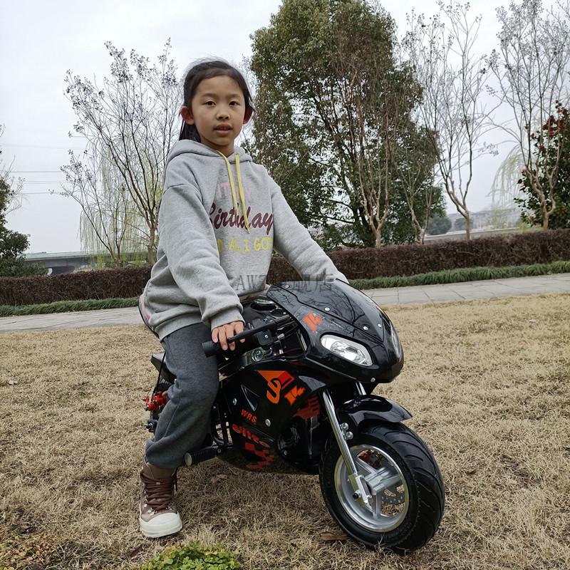 儿童骑的烧油摩托车可坐大人 新款小型迷你摩托小跑车汽油电动小摩托