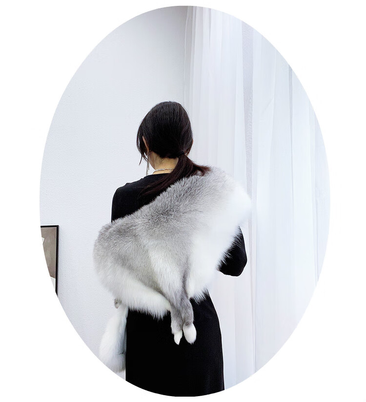 妡妍2020新款狐狸毛披肩银狐真皮草大款围巾新娘结婚整张狐裘皮斗篷