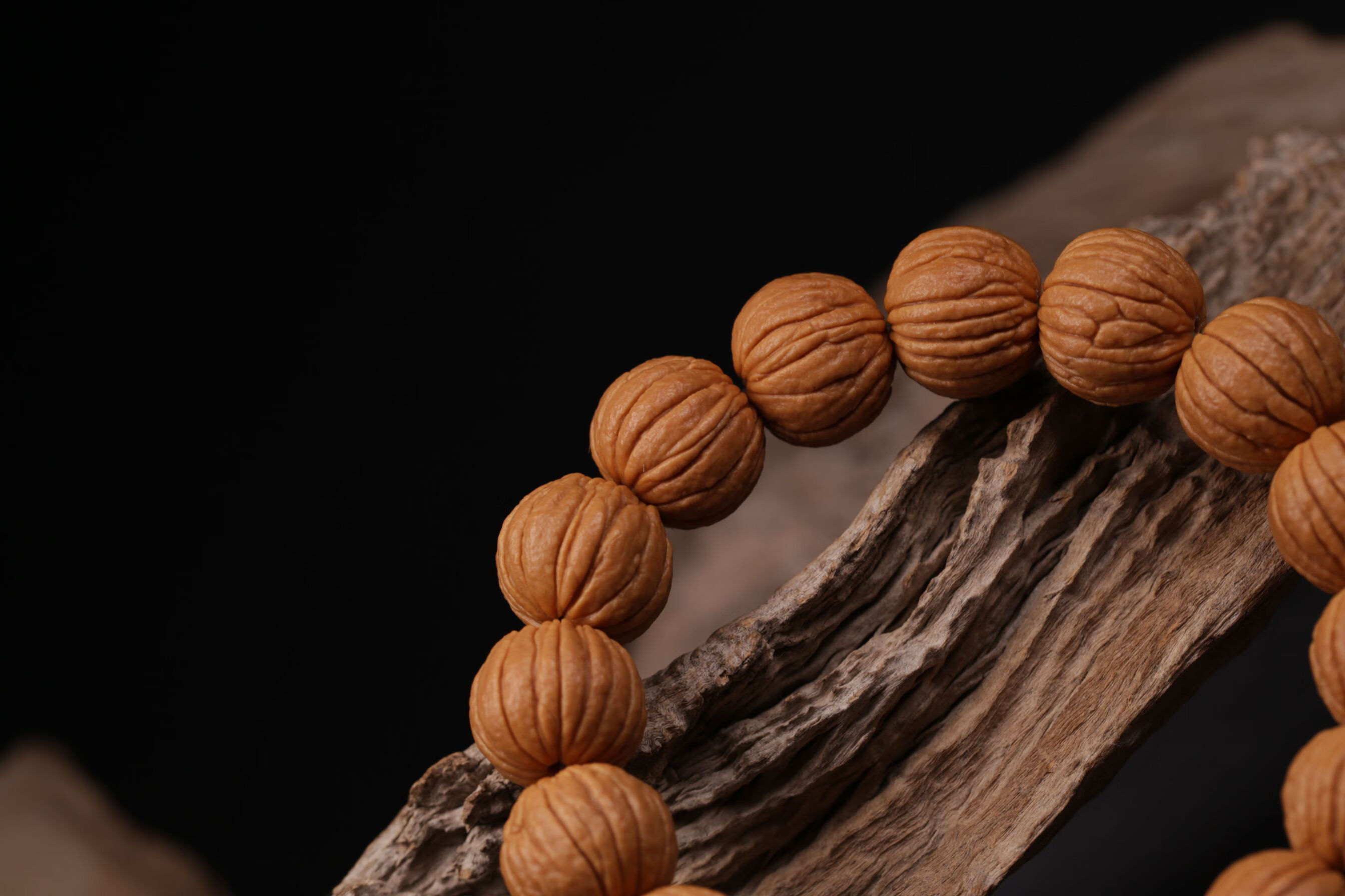 默奢 野生猴头手串 正圆南瓜桩 土豪凤羽猴王西瓜纹男士手串 姜黄色