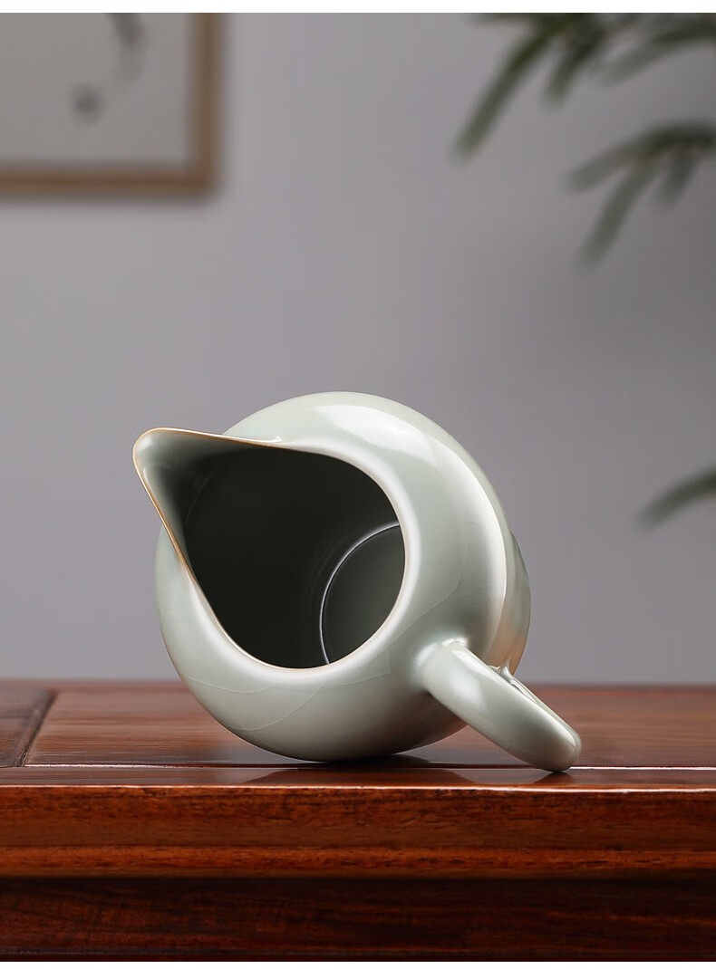 分寸汝窑公道杯景德镇陶瓷公杯开片可养茶海分茶器家用功夫茶具泡茶器