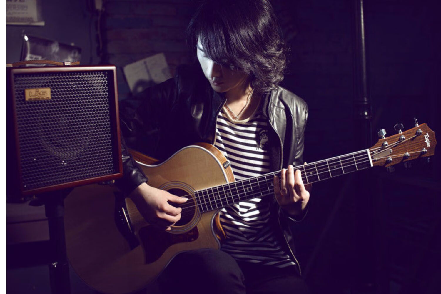 新概念吉他入门教程 民谣吉他演奏新秀叶锐文独奏曲25首 指弹吉他谱