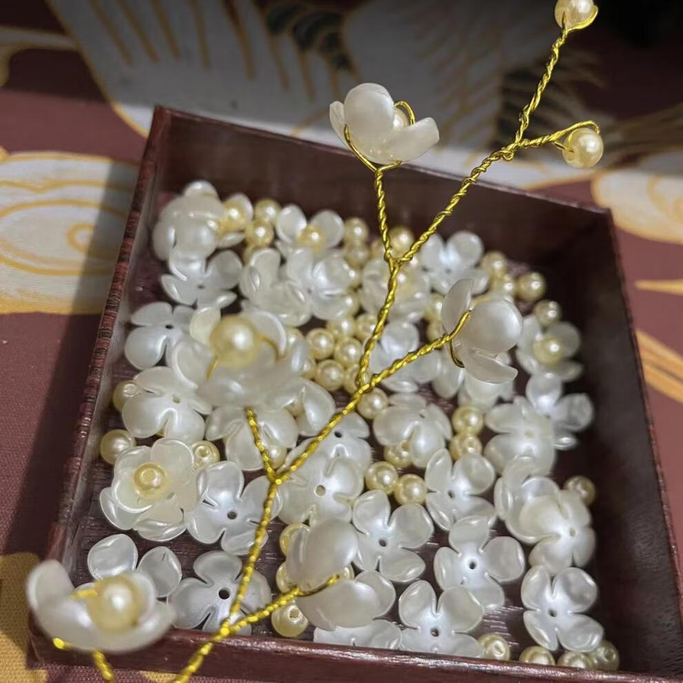非成品diy手工串珠幸福花材料包珍珠色四叶花瓣花片abs仿珍珠 2瓶幸福