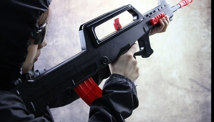 枪95式硬弹金属 儿童玩具枪95式突击可发射下供弹男孩玩具m416吃鸡软