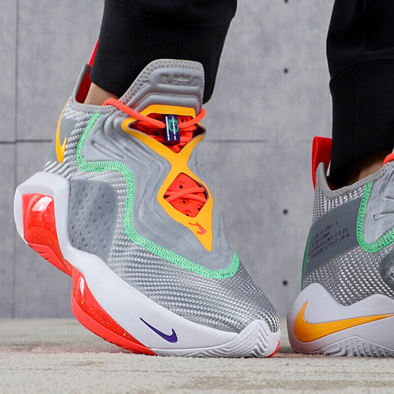 耐克男鞋2021春季新款运动鞋lebron詹姆斯士兵14代实战篮球鞋ck6047