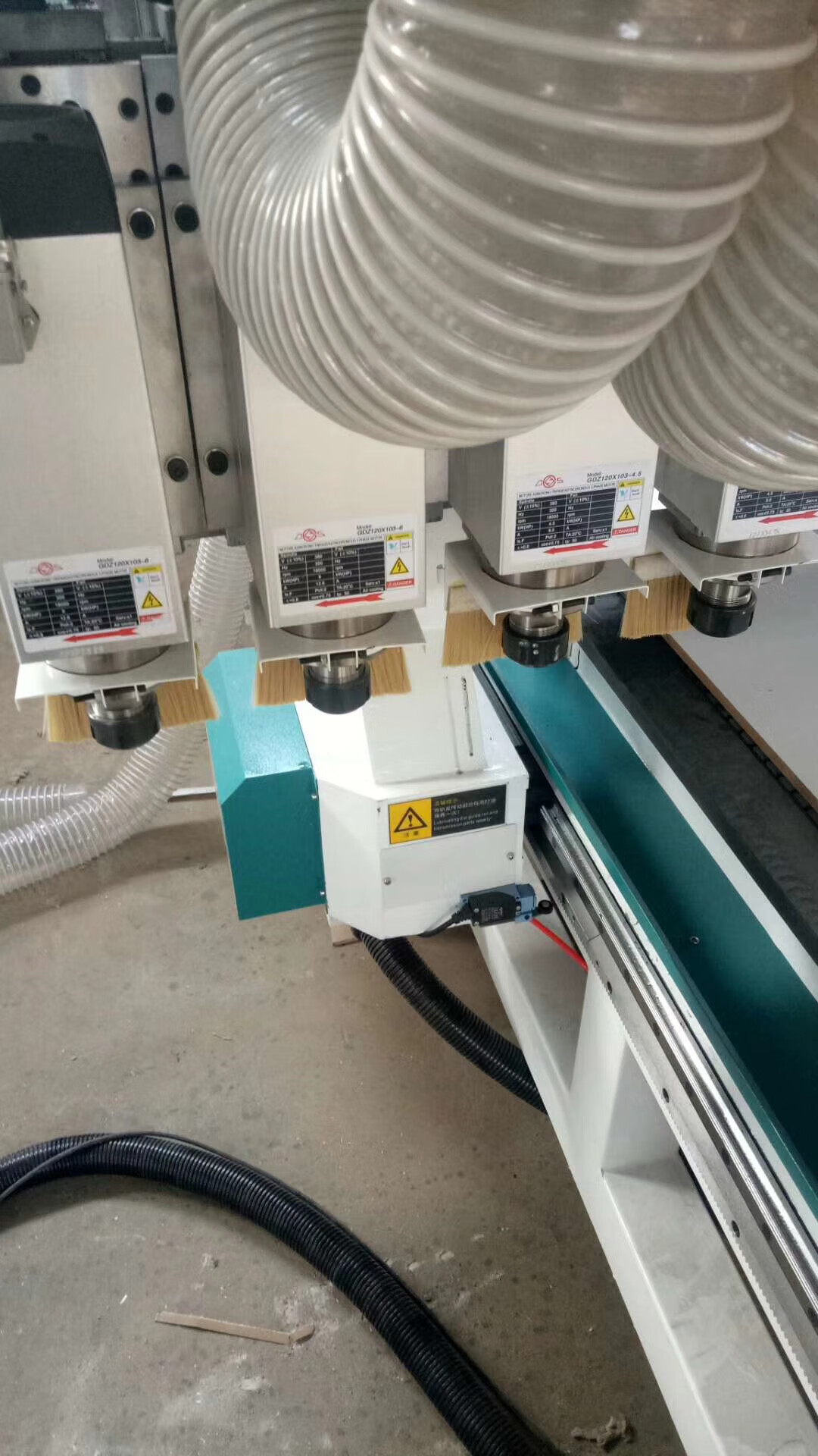 四工序橱柜门板雕刻机 全屋定制板式家具数控开料机 木板下料机 米
