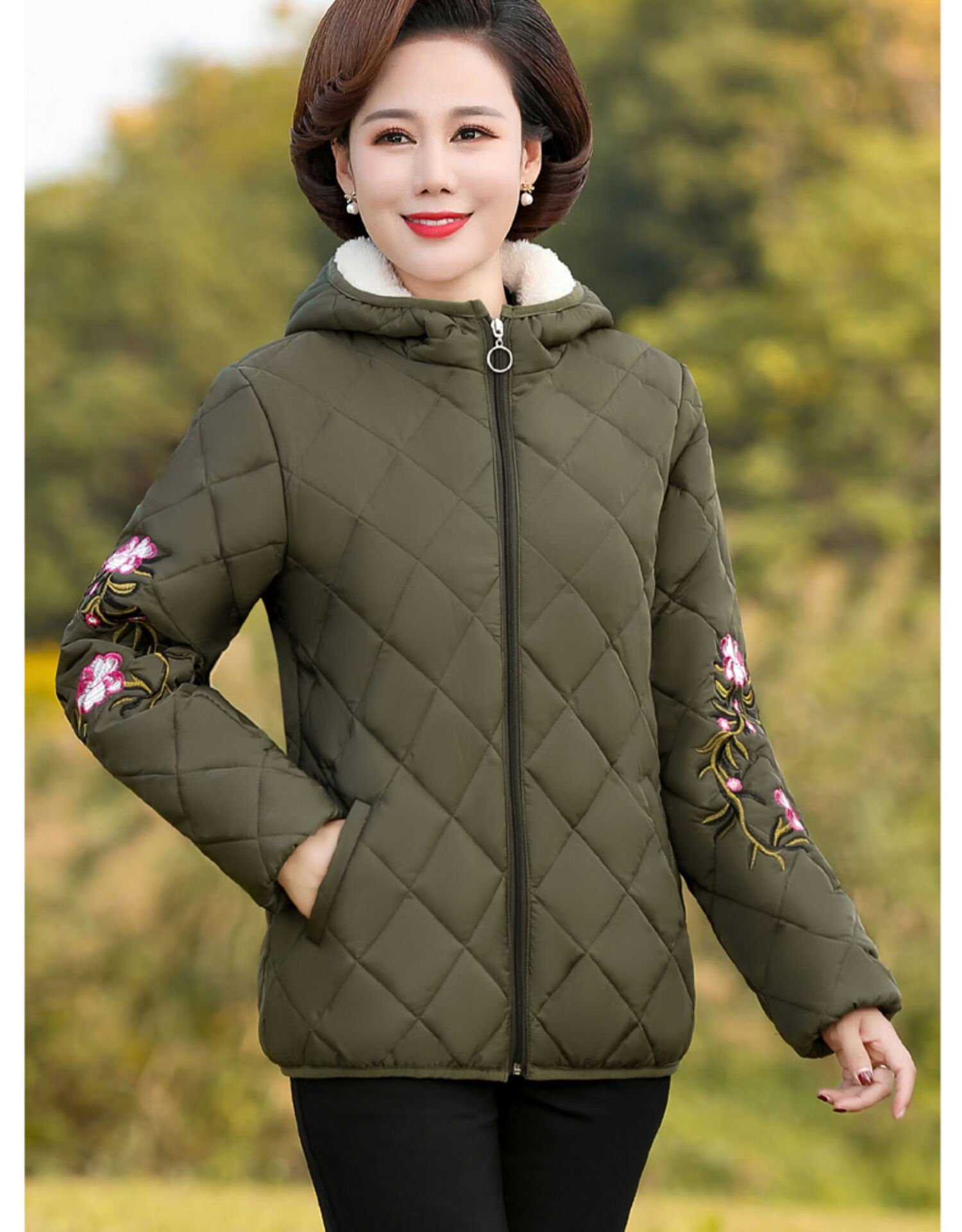 红蜻蜓羽绒服女中年妈妈装防寒服2020秋冬季新款短款保暖外套旗舰官方