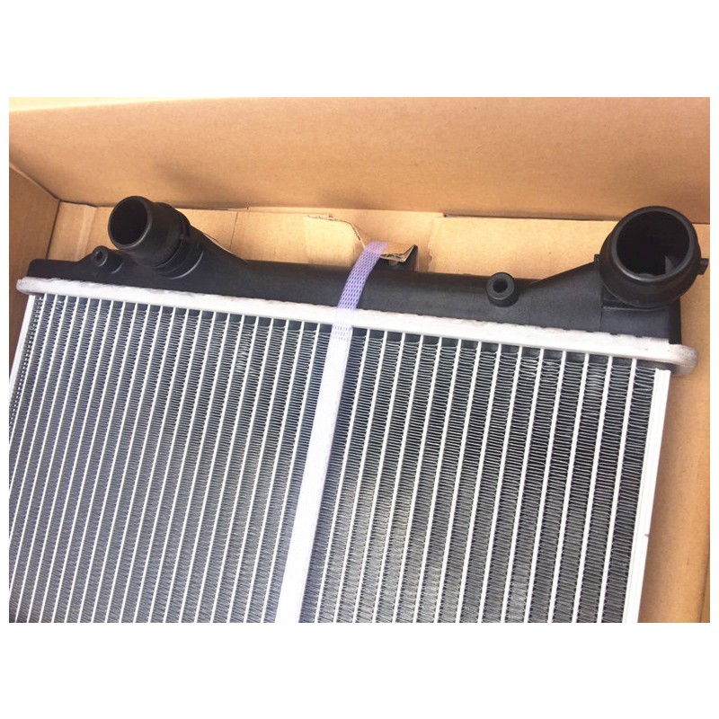 a4lq5a6lq3a3q2la5发动机水箱总成水箱散热器散热网 奥迪水箱总 