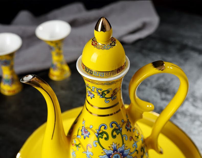 珐琅彩描金酒具套装高档中式仿古宫廷分酒器陶瓷酒壶白酒杯缠枝恋珐琅