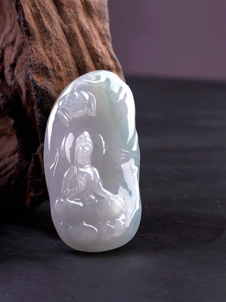 美学匠品】 随形立体厚庄糯冰淡绿莲花观音 缅甸天然翡翠a货挂件91422