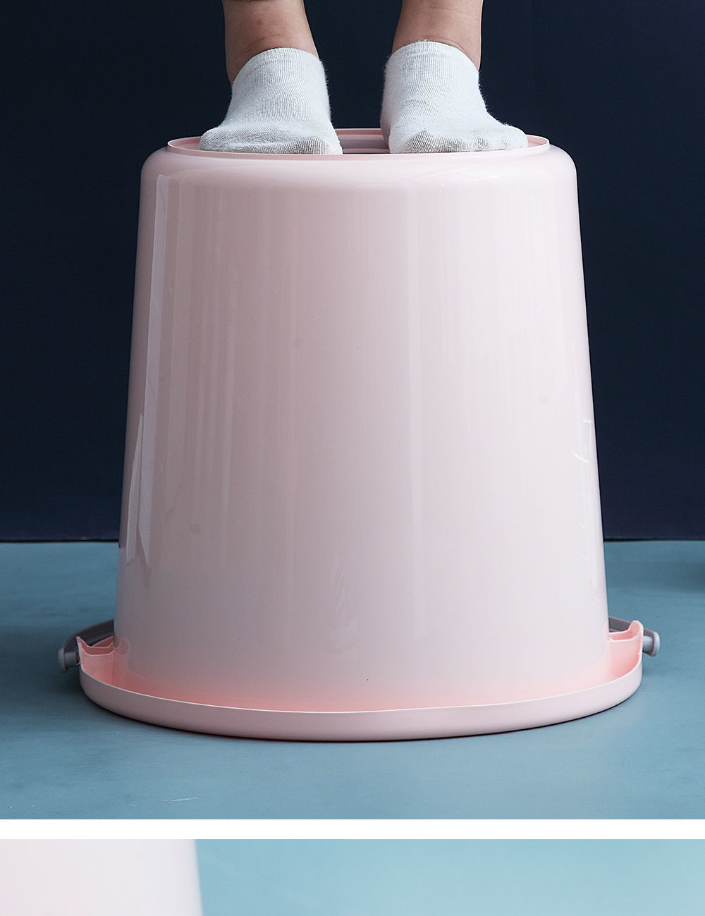 手提塑料水桶家用加厚储水桶大容量学生宿舍用洗衣桶装水桶圆形桶