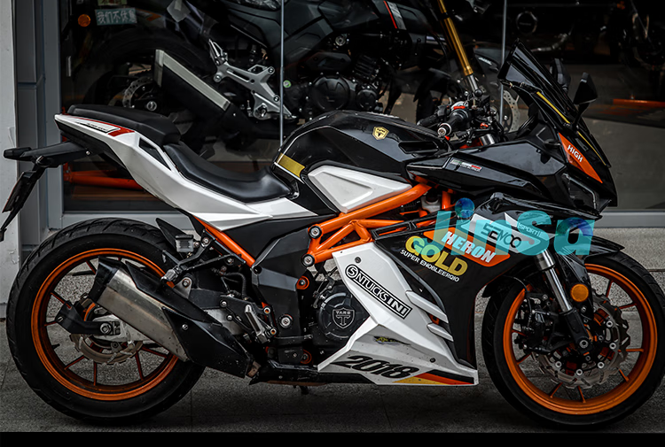 适用台荣gp1-250r/400r 风挡改装件竞技黑色爆改加高前挡风配件摩托车