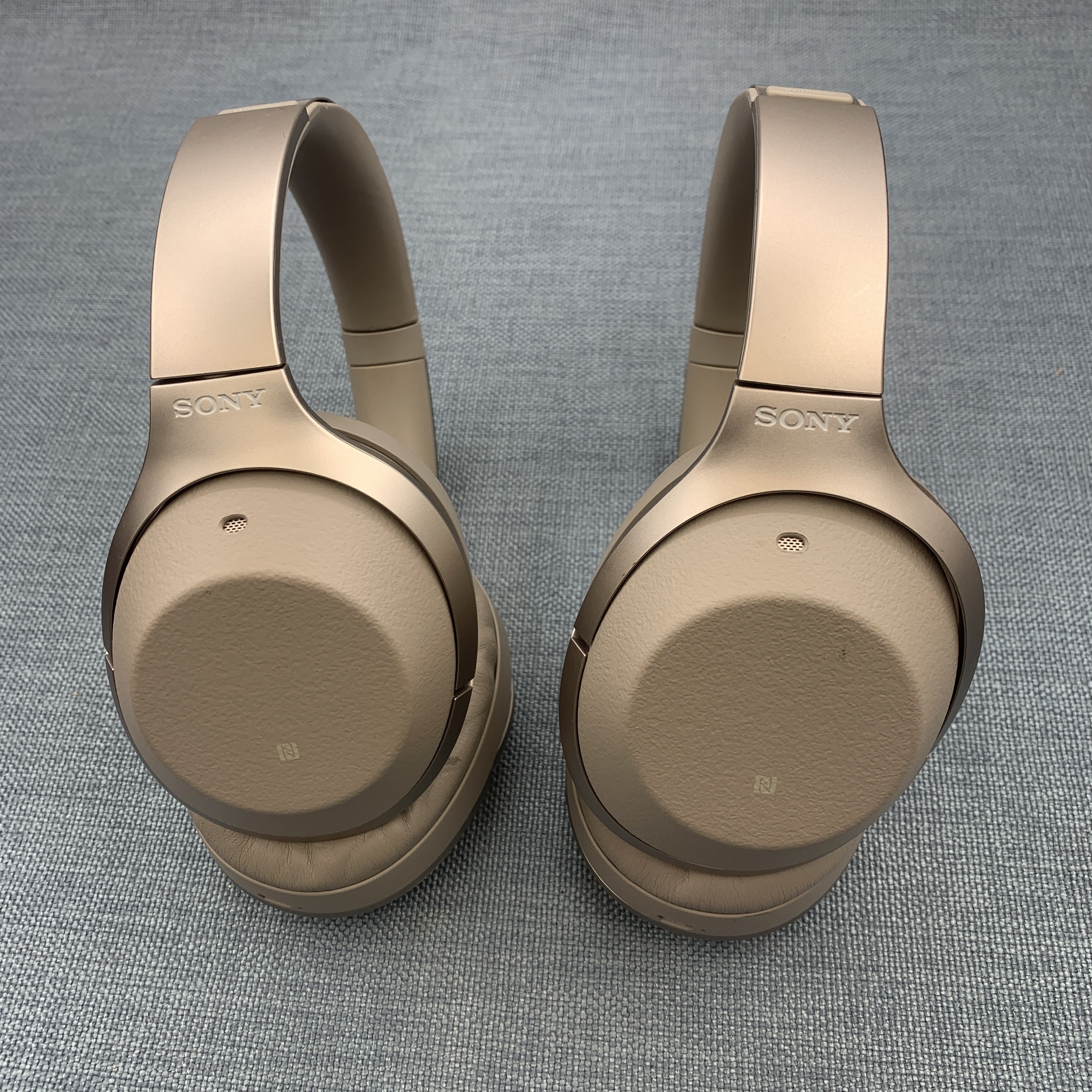索尼 索尼 sony/索尼wh-1000xm3蓝牙降噪重低音头戴耳机 mdr-100abn