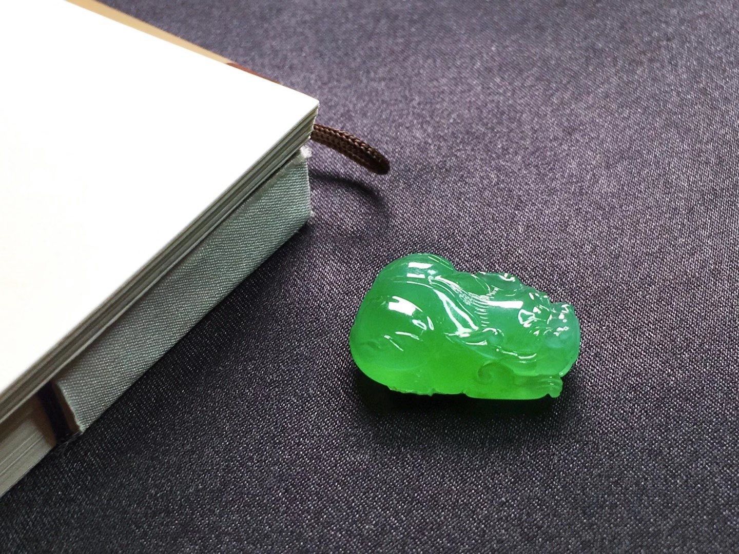 一石一刻 老坑高冰满色帝王绿大貔貅 缅甸翡翠玉石 界面【图片 价格