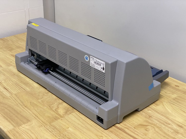 爱普生epson全新爱普生lq2680k针式打印机136列a3发票快递单据lq680k