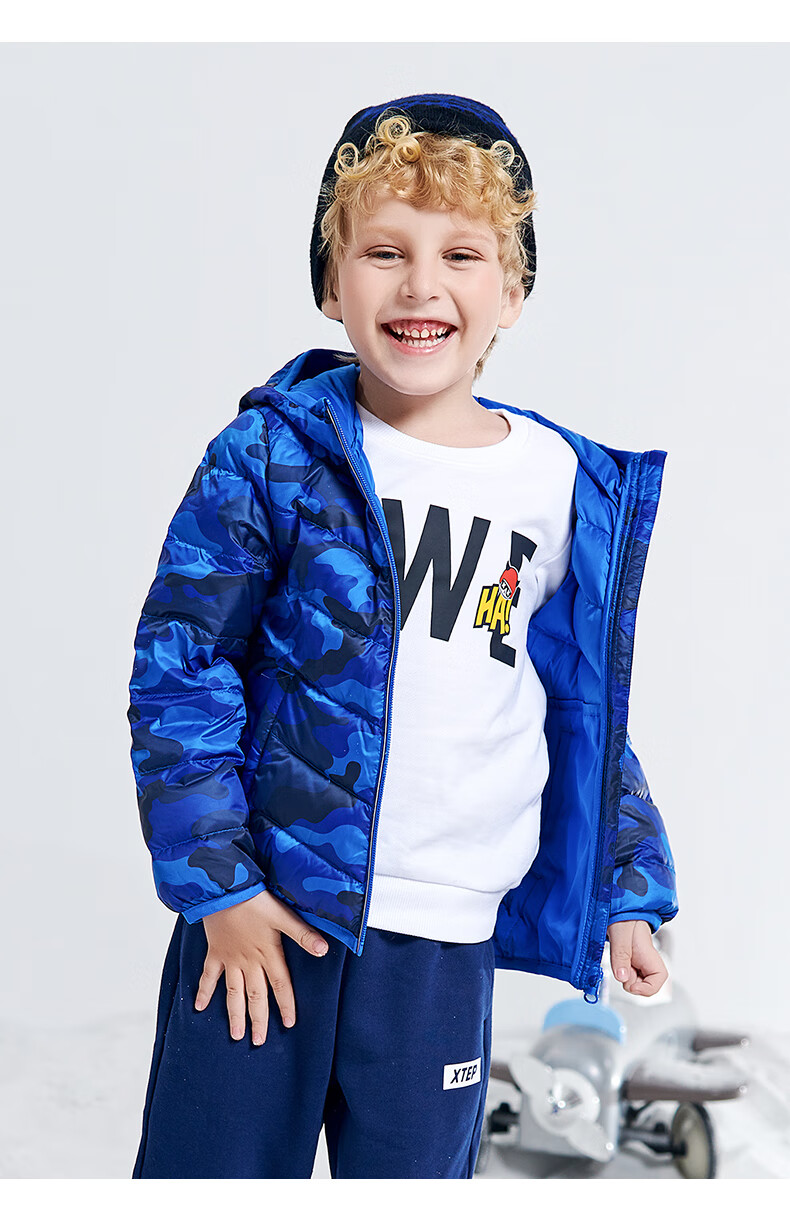 特步童装男童羽绒服小童保暖连帽外套秋季新款儿童女童潮衣服浅粉100